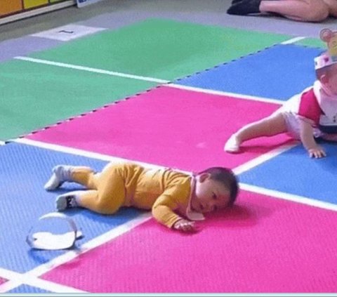 Hilarious Baby Crawling Competition, Loud Cheers but Deep Sleep