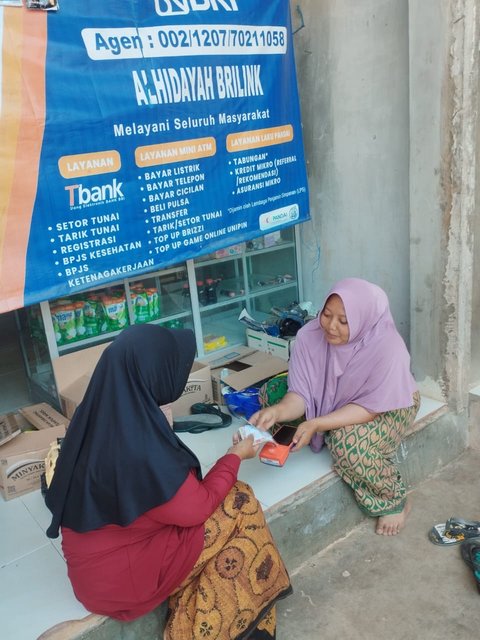 Dekatkan Akses Keuangan bagi Warga, Ini Kisah Sukses Agen BRILink Mitra UMi Sunaie