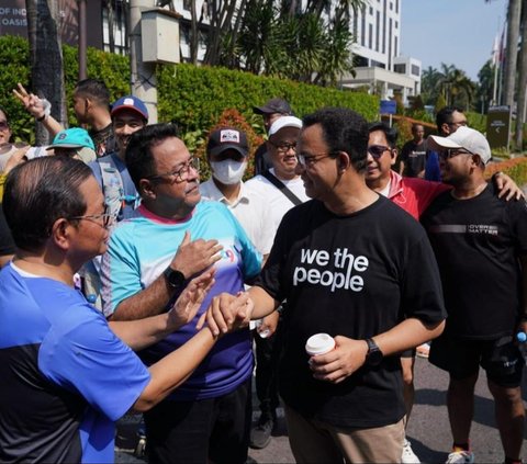 FOTO: Jempol dan Jabat Tangan, Sinyal Anies Baswedan Dukung Pramono-Rano di Pilkada Jakarta 2024