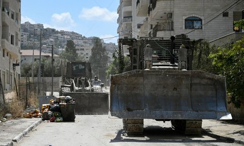 FOTO: Gerebek Kota Jenin, Zionis Israel Rusak Insfrastruktur, Tangkap Ratusan Warga Palestina hingga Blokir Pasokan Air ke Rumah Sakit