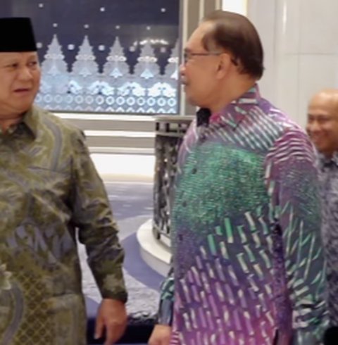 Momen PM Malaysia Tanya Rahasia Bugar Prabowo