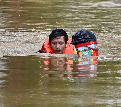 FOTO: Tragis! Korban Meninggal Dunia Akibat Amukan Topan Super Yagi di Vietnam Bertambah 63 Orang, 40 Masih Hilang