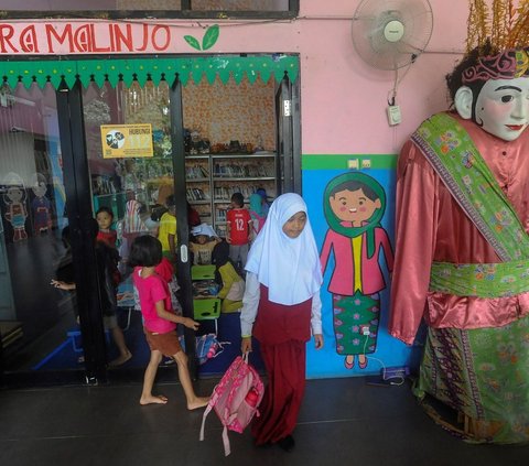 FOTO: Ini Keseruan Belajar di RPTRA Malinjo, Anak-Anak Mendapatkan Pendidikan Bahasa Inggris dan Berhitung Gratis