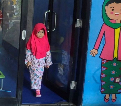 FOTO: Ini Keseruan Belajar di RPTRA Malinjo, Anak-Anak Mendapatkan Pendidikan Bahasa Inggris dan Berhitung Gratis