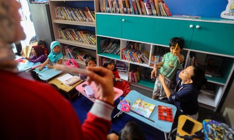 FOTO: Ini Keseruan Belajar di RPTRA Malinjo, Anak-Anak Mendapatkan Pendidikan Bahasa Inggris dan Berhitung Gratis