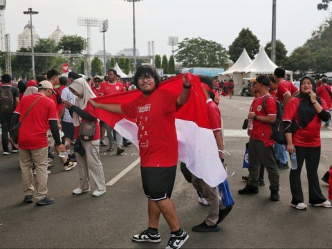 FOTO: Situasi Stadion GBK Jelang Timnas Indonesia vs Australia, Diwarnai Kehadiran Suporter Cantik