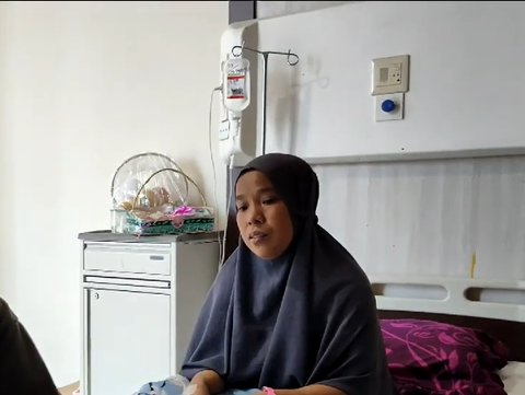 Momen Bidan Ditandu Warga Desa 5 Jam Karena Lumpuh Tiba-tiba Ini Bikin Haru