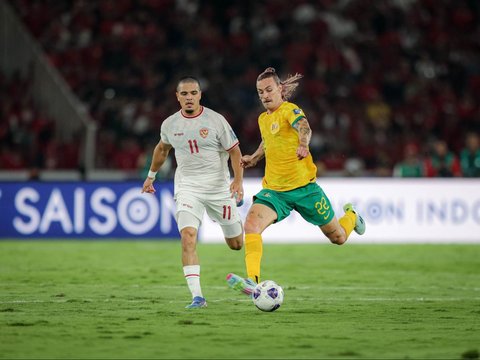 FOTO: Gemuruh Puluhan Ribu Suporter Bakar Semangat Timnas Indonesia Saat Lawan Australia di GBK