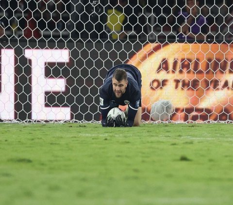 FOTO: Aksi Heroik Maarten Paes Berkali-kali Selamatkan Gawang Timnas Indonesia dari Gempuran Australia