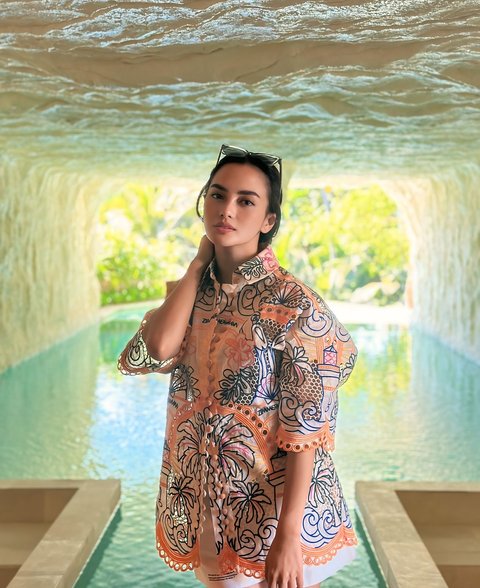 Potret Cantik Ririn Ekawati saat Liburan di Bali