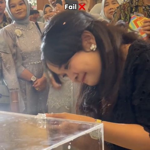 Konsepnya Unik, Buket Bunga di Pernikahan Ini Disimpan Dalam Kotak