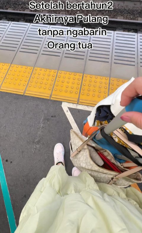 Penuh Haru Kebahagiaan, Momen Kepulangan Anak dari Jepang ke Kampung Halamannya Ini Curi Perhatian