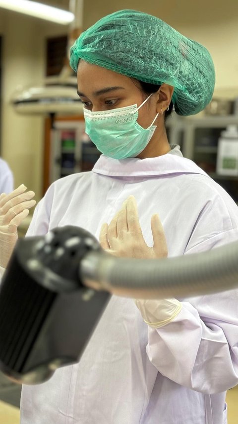 Calon Dokter Hewan, ini Potret Charlotte Ramadhan Anak Shahnaz Haque yang sedang Kuliah di IPB Sukses Lakukan Operasi Pertama