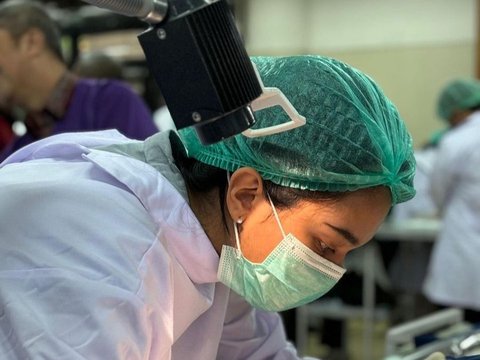 Calon Dokter Hewan, ini Potret Charlotte Ramadhan Anak Shahnaz Haque yang sedang Kuliah di IPB Sukses Lakukan Operasi Pertama