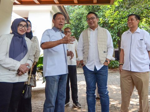 FOTO: Momen Ridwan Kamil Temui Sutiyoso di Museum Bang Yos