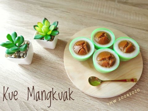 Kue Mangkok Sayak