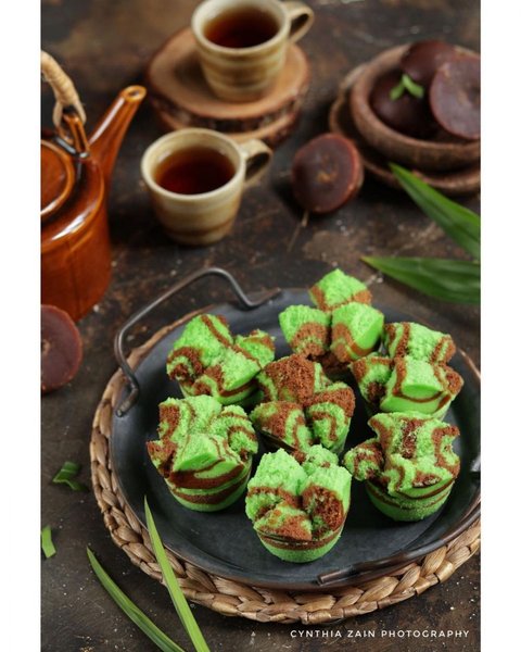 Kue Mangkok Pandan Gula Merah