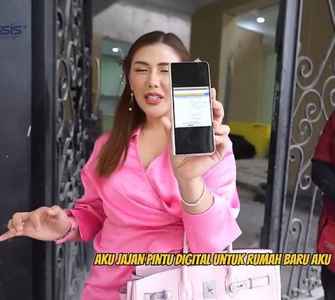 Kunci Pintu Rumah Mewah Baru Rey Utami