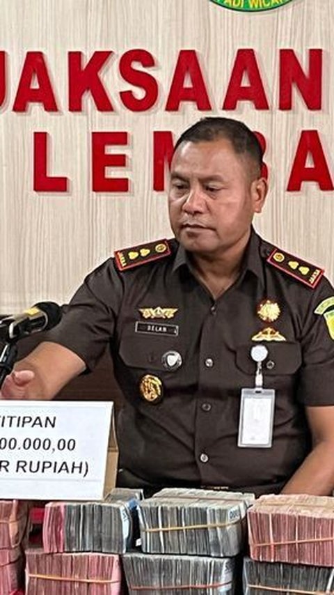 Kejari Lembata NTT Terima Uang Titipan Kerugian Negara dari Tersangka Kasus Korupsi Senilai Rp1 Miliar