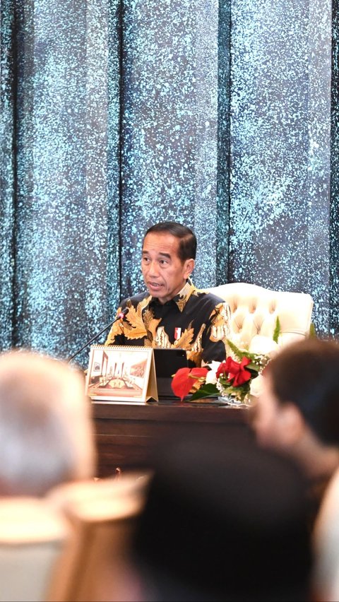 FOTO: Momen Jokowi Pimpin Sidang Kabinet Terakhir di IKN, Pamitan hingga Minta Maaf