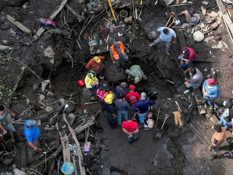 FOTO: Tragis! Longsor Kubur Delapan Rumah di Meksiko, Satu Anak Tewas, Beberapa Lainnya Hilang