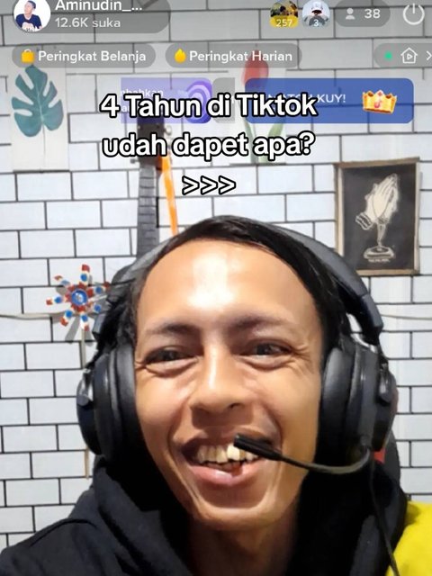 Pria Ini Ungkap Hasil yang Didapatkan Selama 4 Tahun di TikTok, Bisa Sembuhkan Ibu hingga Lakukan Aksi Sosial