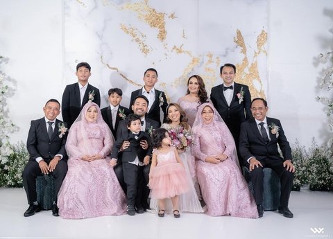 Intip Potret Kebersamaan Kiky Saputri dan Gusrizal, Sang Mertua yang Lolos Seleksi Dewas KPK