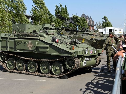 FOTO: Pameran Kendaraan Tempur Ukraina yang Disita Rusia di Rostov-on-Don, Ada Gambar Bendera Inggris hingga AS