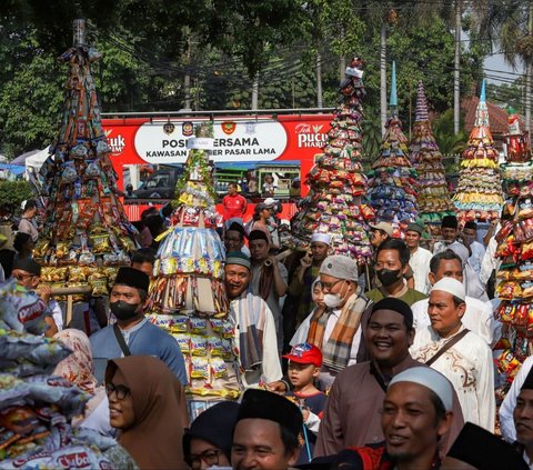 FOTO: Kemeriahan Tradisi Ngarak Perahu yang Sudah Eksis Sejak 1939 Sambut Maulid Nabi Muhammad SAW di Tangerang