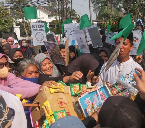 FOTO: Kemeriahan Tradisi Ngarak Perahu yang Sudah Eksis Sejak 1939 Sambut Maulid Nabi Muhammad SAW di Tangerang