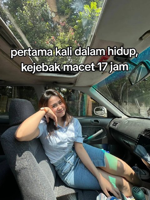 Terjebak Macet Selama 17 Jam, Kisah Wanita yang Lakukan Perjalanan ke Puncak Ini Curi Perhatian
