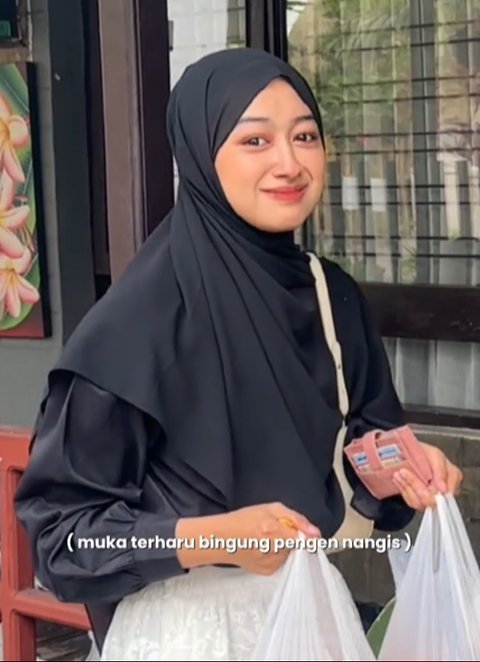 Niat Ingin Lariskan Justru Dikasih Lebih, Momen Wanita Beli Jeruk Dagangan Milik Bapak Ini Curi Perhatian