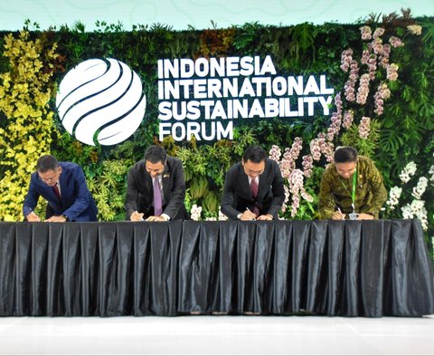 Percepat Pemanfaatan EBT, PLN Gandeng Pupuk Indonesia dan ACWA Power untuk Produksi Hidrogen & Amonia Hijau