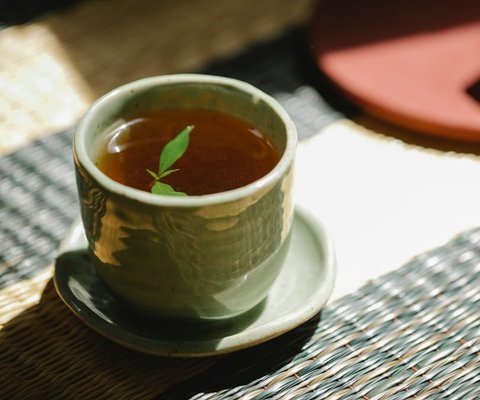 Minuman Teh Daun Jati