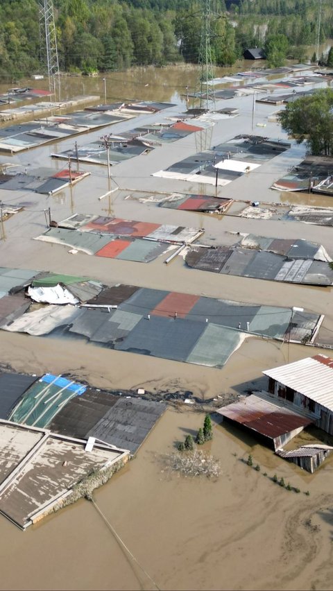 FOTO: Banjir Kian Memburuk, Republik Ceko Terancam 