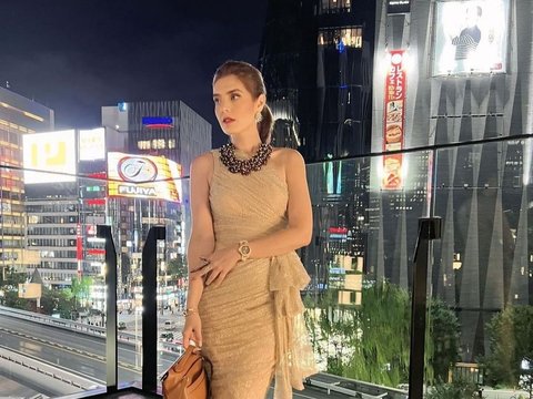 Foto-foto Terbaru Carissa Putri yang Kini Menginjak Usia 40 Tahun, Netizen 'Umur 27 Juga Masih Cocok'