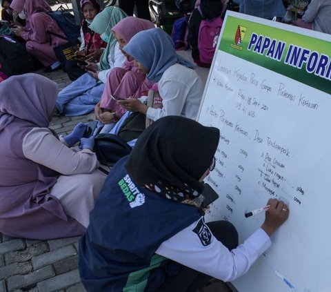 FOTO: Kondisi Kertasari Setelah Gempa Bumi Mengguncang Bandung, Ratusan Rumah Hancur hingga Puluhan Luka-Luka