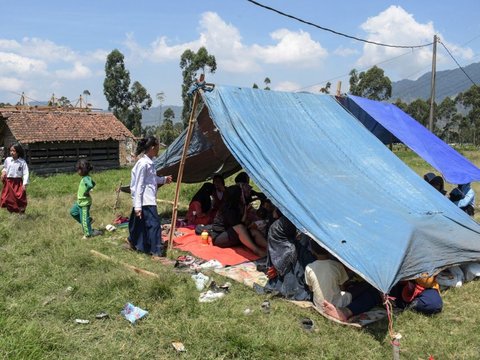 FOTO: Kondisi Kertasari Setelah Gempa Bumi Mengguncang Bandung, Ratusan Rumah Hancur hingga Puluhan Luka-Luka