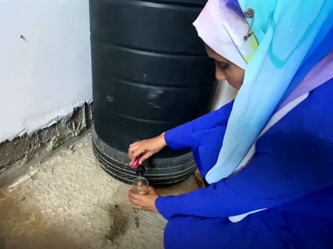 FOTO: Wanita Palestina Ini Sukses Ciptakan Perangkat Canggih Bertenaga Matahari untuk Atasi Krisis Bahan Bakar dan Air di Gaza