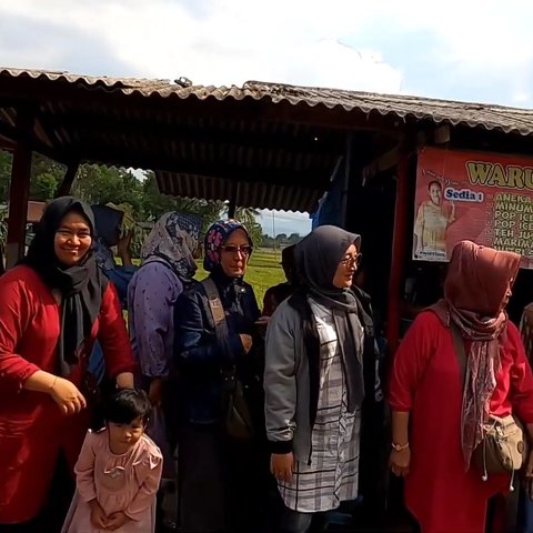Ciwang Mak Oyah viral di Cianjur