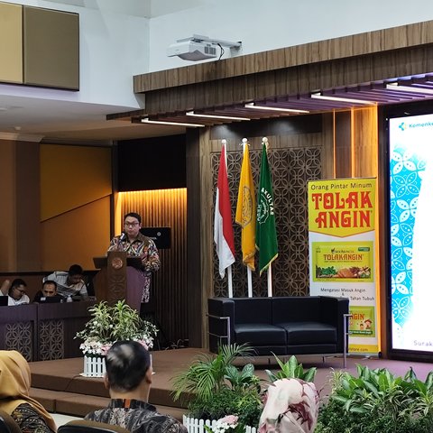 Sido Muncul dan FK UNS Gelar Seminar Pengembangan dan Pemanfaatan Obat Herbal di Dunia Kedokteran