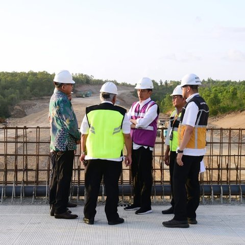 Roda Ekonomi Berputar dari Jalan Tol Trans Sumatera