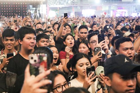 Potret Aira Cucu SBY Berada di Barisan Penonton