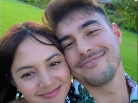 Aurelie Moeremans Umumkan Pertunangan dengan Tyler Bigenho: We're Engaged