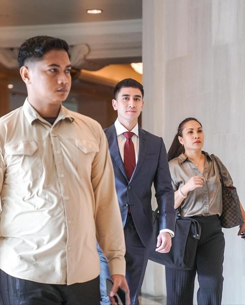 Potret Verrell Bramasta saat Hadiri Acara Pemantapan Nilai-nilai Kebangsaan Calon Anggota DPR RI