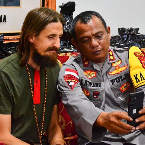 Pilot Susi Air Philip Mehrtens bebas setelah disandera KKB