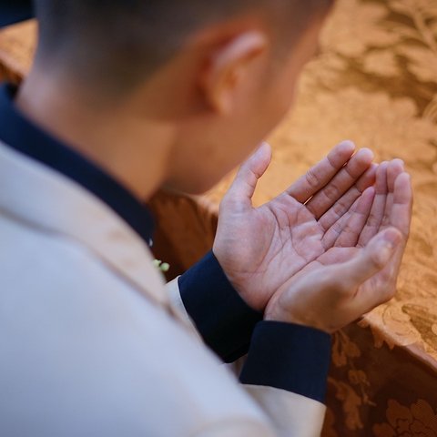 berdoa