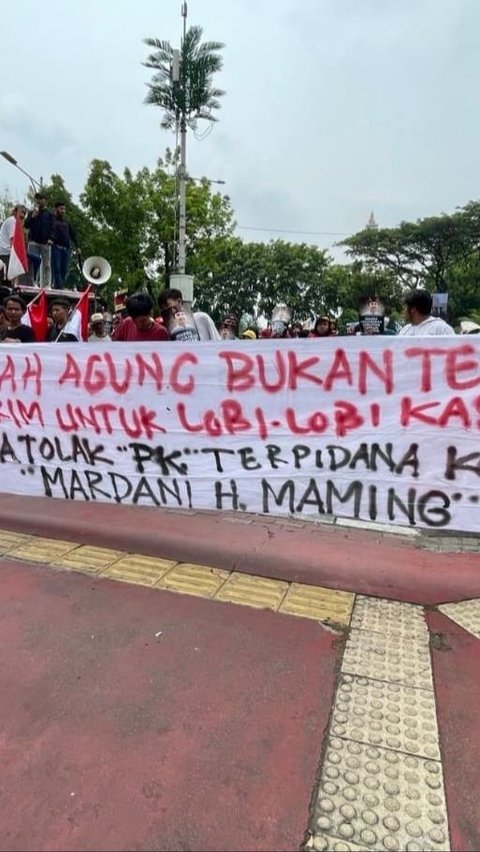 Massa Demo Lagi Depan MA, Minta Hakim Konsisten Tolak PK Mardani H Maming