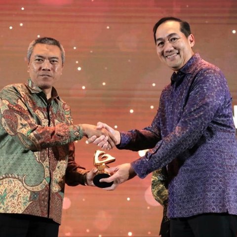 Aktif Berdayakan UMKM, BRI Terima Penghargaan Community Empowerment & Development