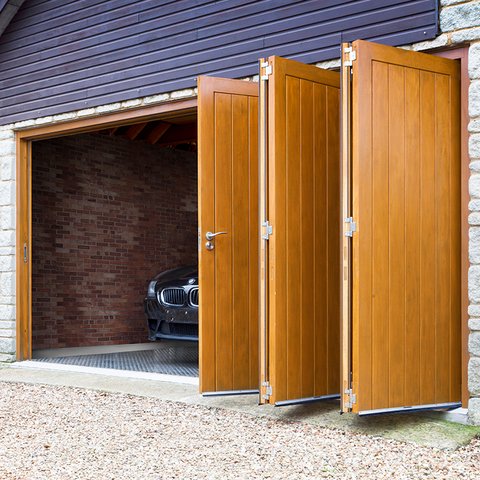 Tommafold 90 &ndash; Top Hung Exterior Bi-Folding Door System &ndash; Max Door Weight: 120kg
